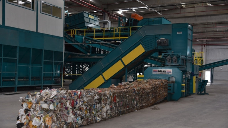 İzmir'in günlük 2.500 ton evsel atığı Manisa’da bertaraf edilecek