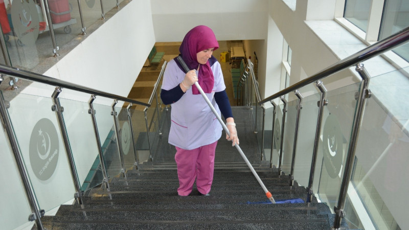 İzmir İl Sağlık Müdürlüğü'nden temizlik hizmetleri personeli alımı için açıklama