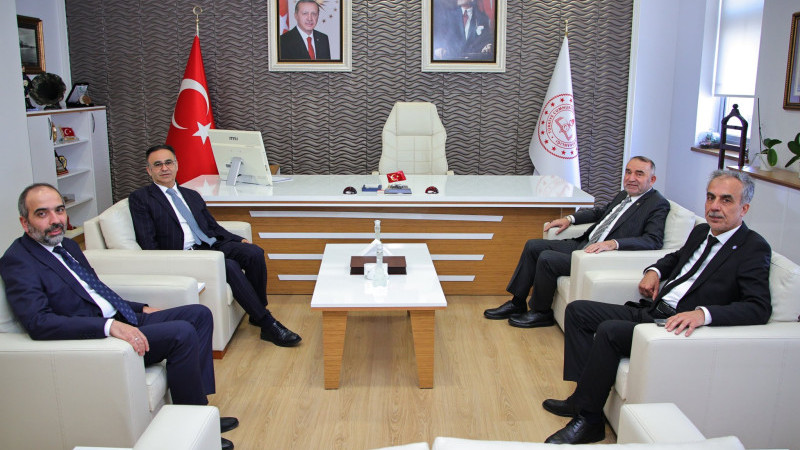 Cumhurbaşkanı Başdanışmanı İsrafil Kışla İzmir’de