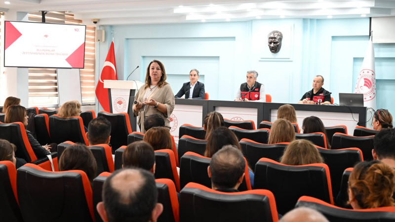 İzmir Tarım ve Orman İl Müdürlüğü’nden zeytinyağında kalite ve güvenlik hamlesi