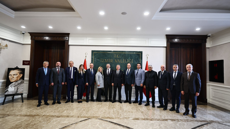 İzmir Valisi Süleyman Elban, EBSO Başkanı Mustafa Karabağlı ve Yönetimini Kabul Etti